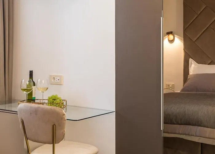 Apartment Park One *